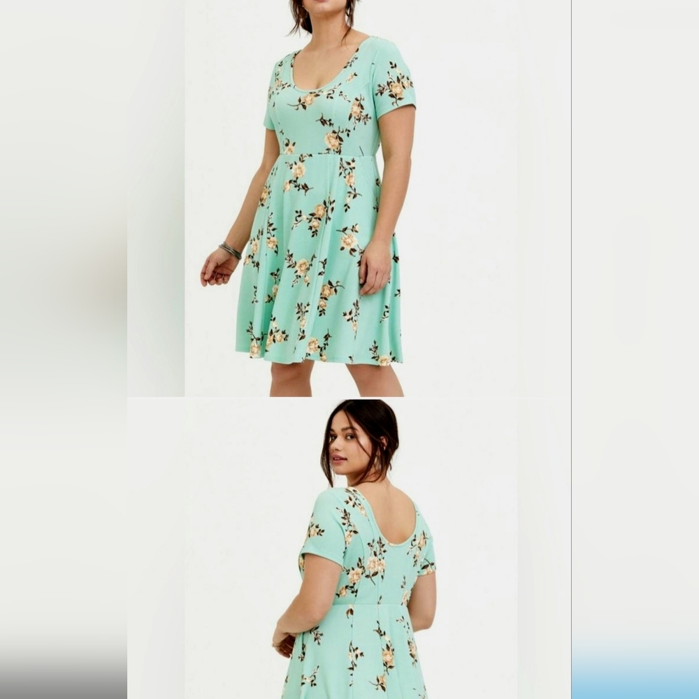 Torrid Mint Green Floral Midi Dress